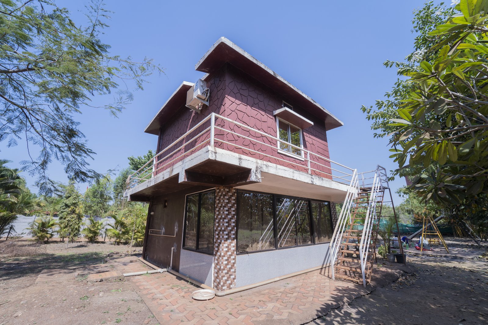 Book Mangata Resort (Cottage No. 30)