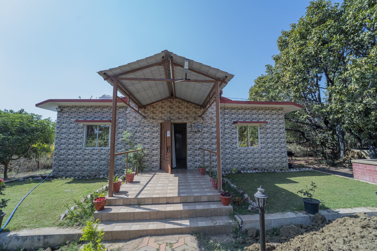 Book Mangata Resort (Cottage No. 10)